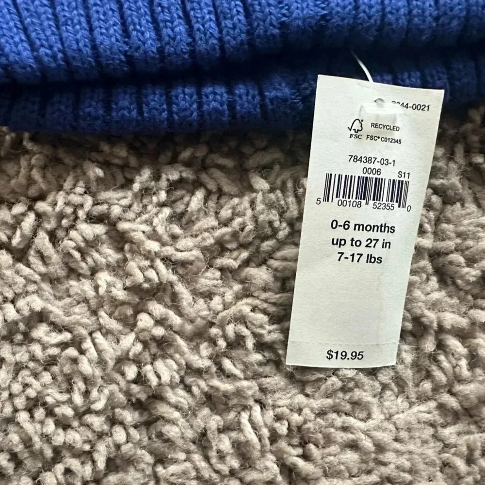 Brand new blue beanie.